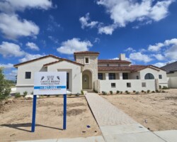 ๐ ๐ฒ๐ฑ๐ถ๐๐ฒ๐ฟ๐ฟ๐ฎ๐ป๐ฒ๐ฎ๐ป ๐๐น๐ฒ๐ด๐ฎ๐ป๐ฐ๐ฒ ๐ ๐ฒ๐ฒ๐๐ ๐ ๐ผ๐ฑ๐ฒ๐ฟ๐ป ๐๐ผ๐บ๐ณ๐ผ๐ฟ๐